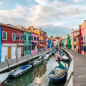 Bruna Holidays House Holiday home Burano