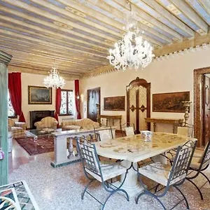 Doge Palace Luxury - Cannaregio Apartment Venice